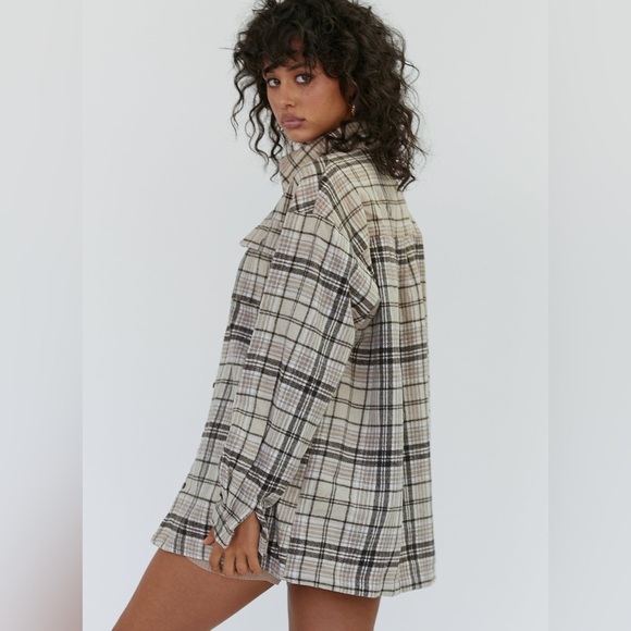 Princess Poly Shacket - Picture 3 of 10